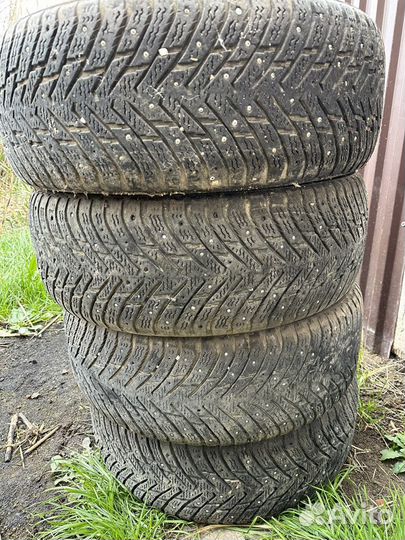 Nokian Tyres Hakkapeliitta 8 225/60 R16 102T