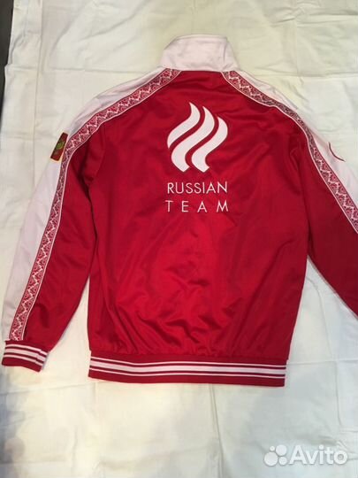 Спортивный костюм