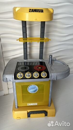 Детская игровая кухня