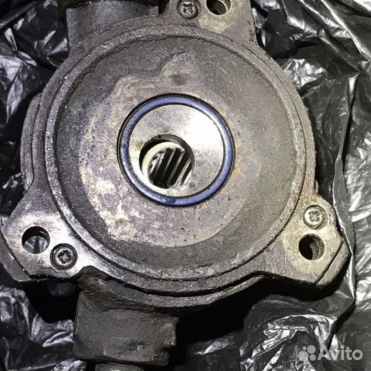 Вакуумный насос Nissan Terrano WD21