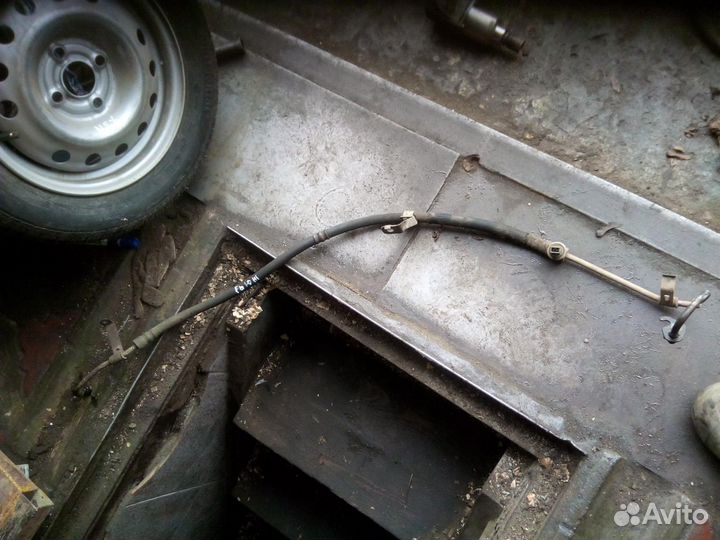 Трубка гура Форд Фьюжен