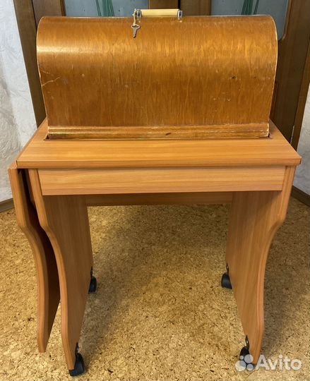 Швейная машинка подольская ножная