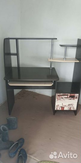 Компьютерный стол