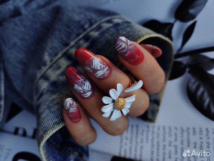 Маникюр с наращиванием