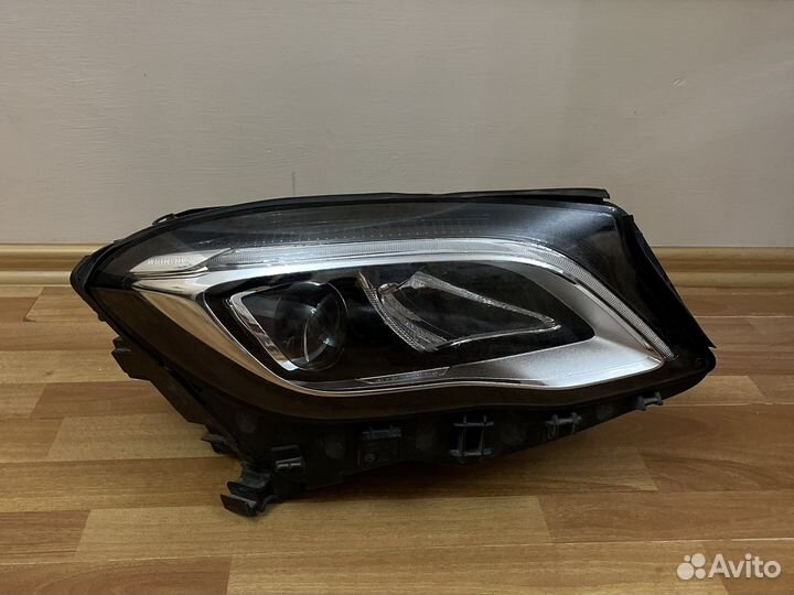 Фара правая Mercedes Benz GLA-Class
