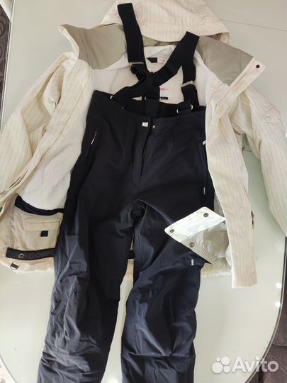 Сноубордический костюм женский