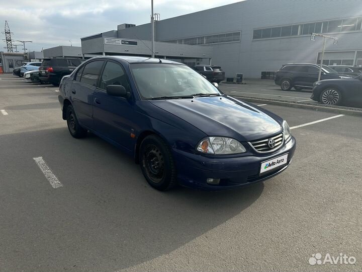 Toyota Avensis 1.8 AT, 2000, 335 500 км