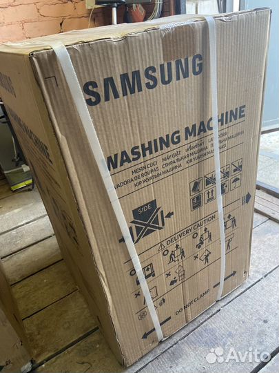 Стиральная машина узкая Samsung WW65J42E04W