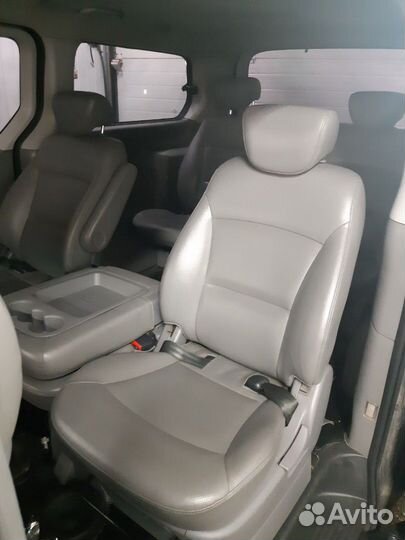 Хёндэ Гранд Старекс Сиденья Салон