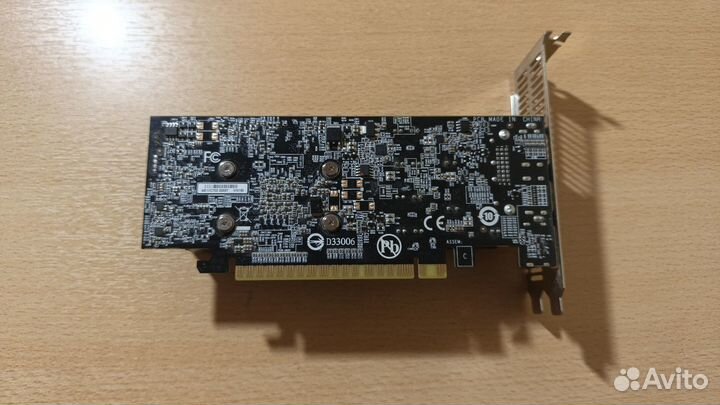 Видеокарта GTX 1050 TI