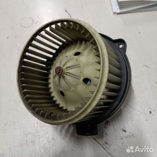 Моторчик печки Geely Emgrand EC7