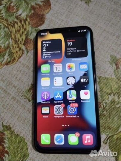 iPhone X, 64 ГБ