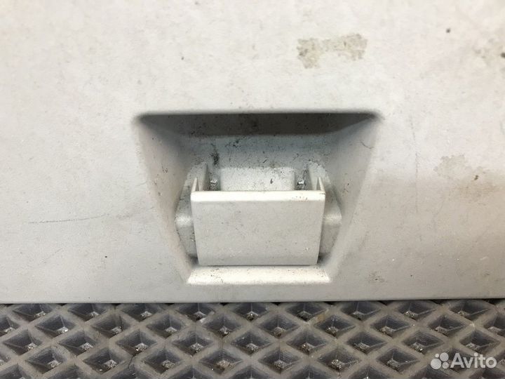 504169489 Крышка бардачка Iveco Stralis