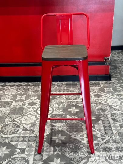 Барный стул