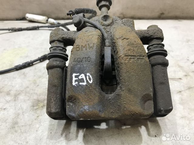 34216768192 Суппорт задний правый BMW 87 E90