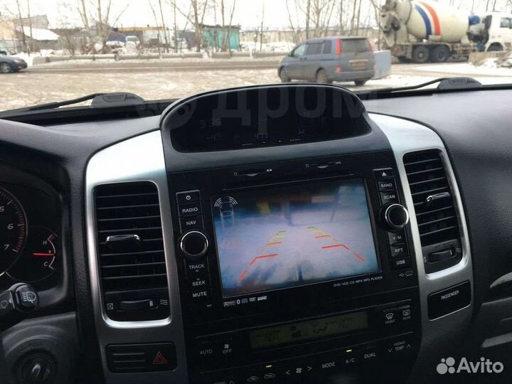 Головное устройство на Land Cruiser Prado 120