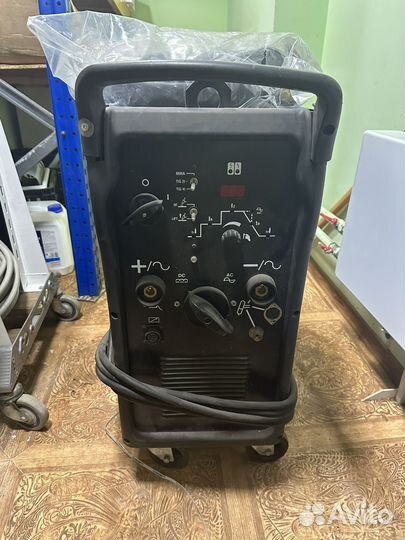 Аргоновый сварочный аппарат BlueWeld Tig 280/1