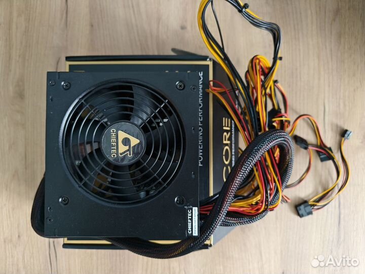 Блок питания Chieftec Core 600W