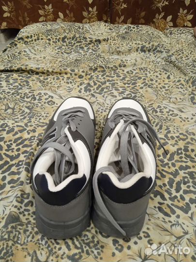 Кроссовки мужские