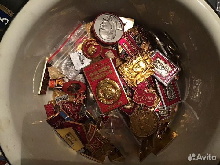 Настольная медаль