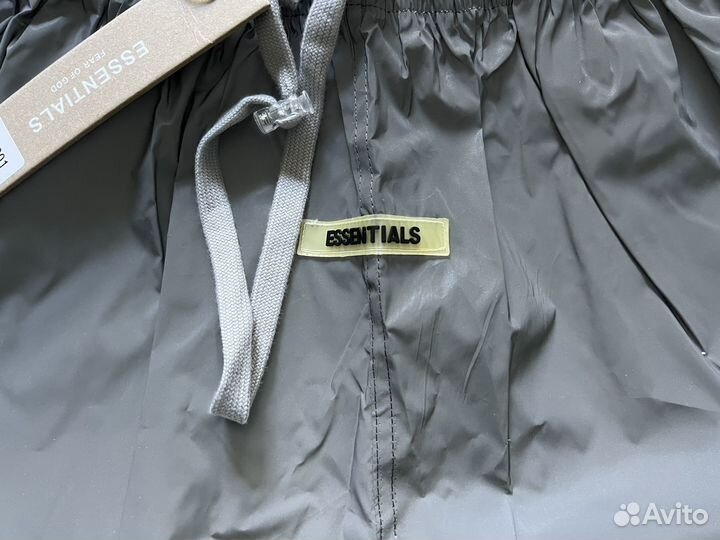 Шорты Essentials
