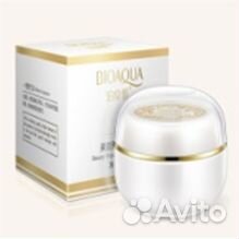 Увлажняющий отбеливающий крем для лица Bioaqua