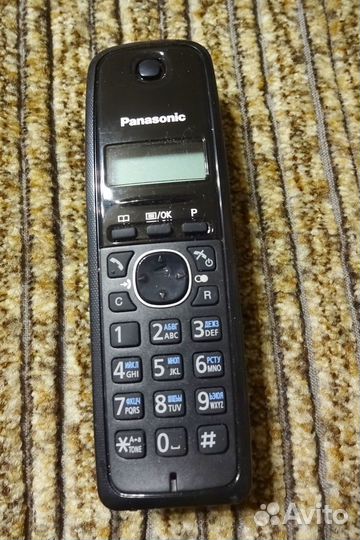 Радио телефон Panasonic KX-TG1611RUH новый