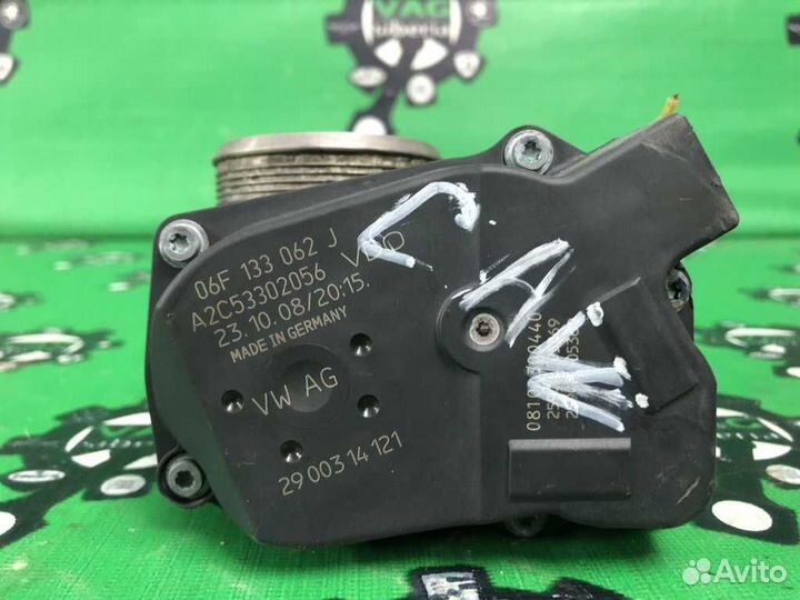 Дроссельная заслонка 06F133062J audi-A4-B8-CAW