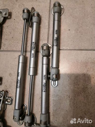 Петли мебельные и газлифт