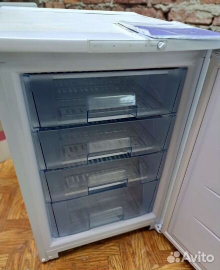 Холодильник/морозильник Бирюса 85/60/60см