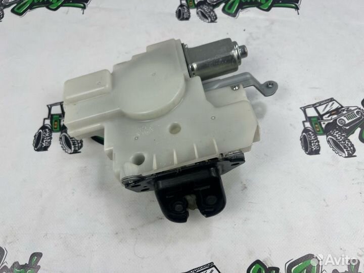 Замок двери багажника Infiniti Qx56 Z62 VK56VD