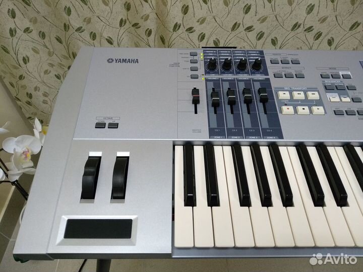 Yamaha motif es6