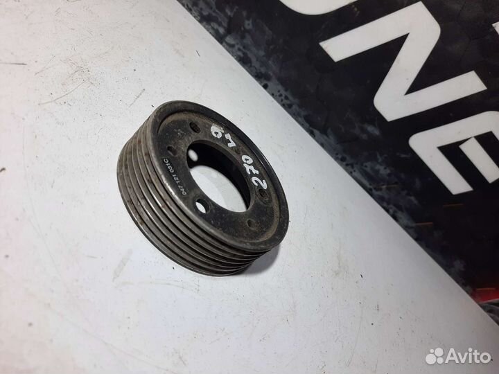 Шкив водяного насоса (помпы) Skoda Fabia