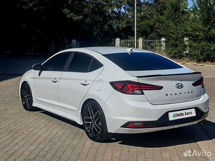 Hyundai Elantra 1.6 AT, 2019, 62 000 км