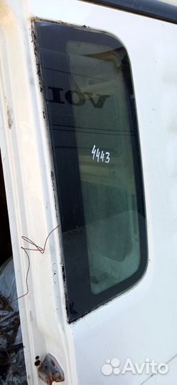 Форточка правая ман тга 08г