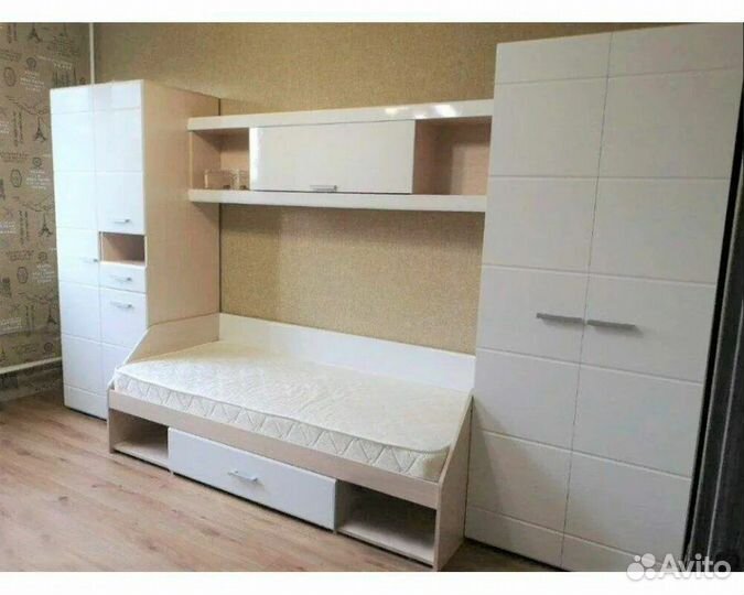 Мебель в детскую комнату