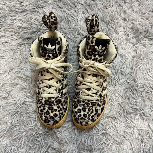 Adidas Jeremy Scott leopard