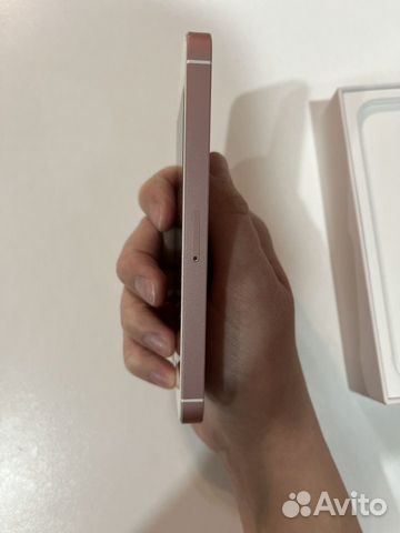 iPhone SE, 32 ГБ объявление продам