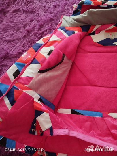 Демисезонная куртка р 140-146 новая