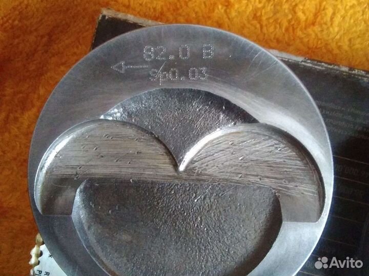 Поршни на Гранту 8 кл. бу (не гнет клапана )