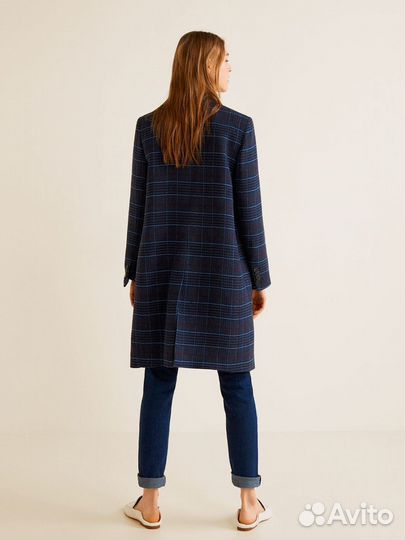 Пальто двубортное женское