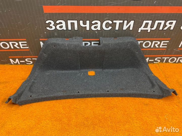 Обшивка крышки багажника Mercedes-Benz C-Class