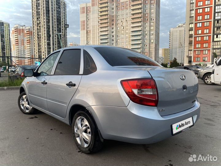 LADA Granta 1.6 МТ, 2015, 147 000 км