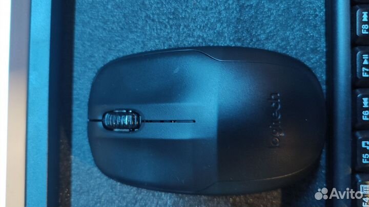 Беспроводная клавиатура и мышь logitech