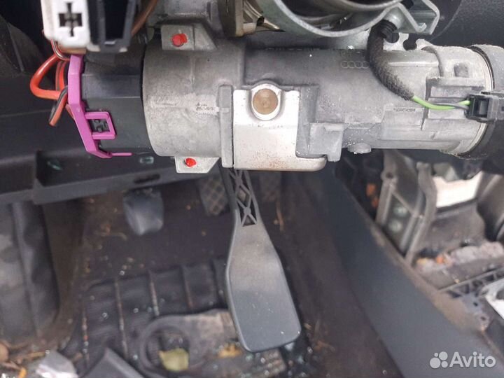 Замок зажигания Volkswagen Polo 4