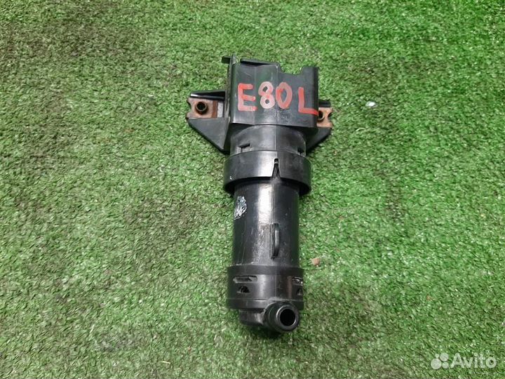 Форсунка омывателя фары левой Mitsubishi Grandis