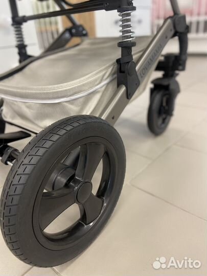 Коляска трансформер 2 в 1 и 3в1 lovamama 555