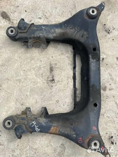 Подрамник передний 4B0399313CT