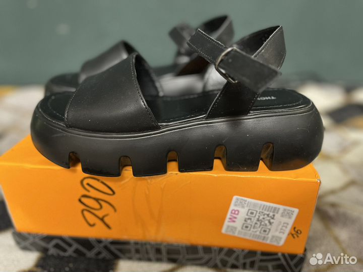 Сандалии на тракторной подошве Thomas Munz