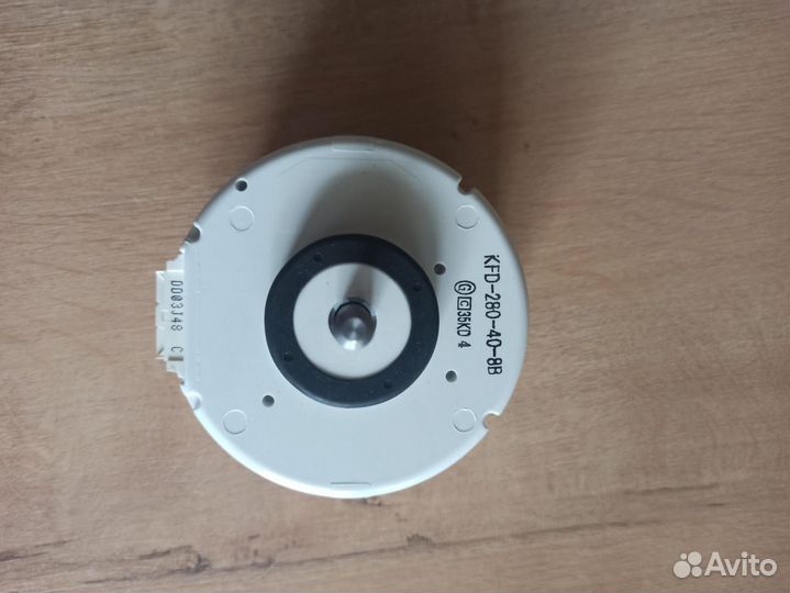 Daikin 1886858 DC FAN motor KFD-280-40-8B